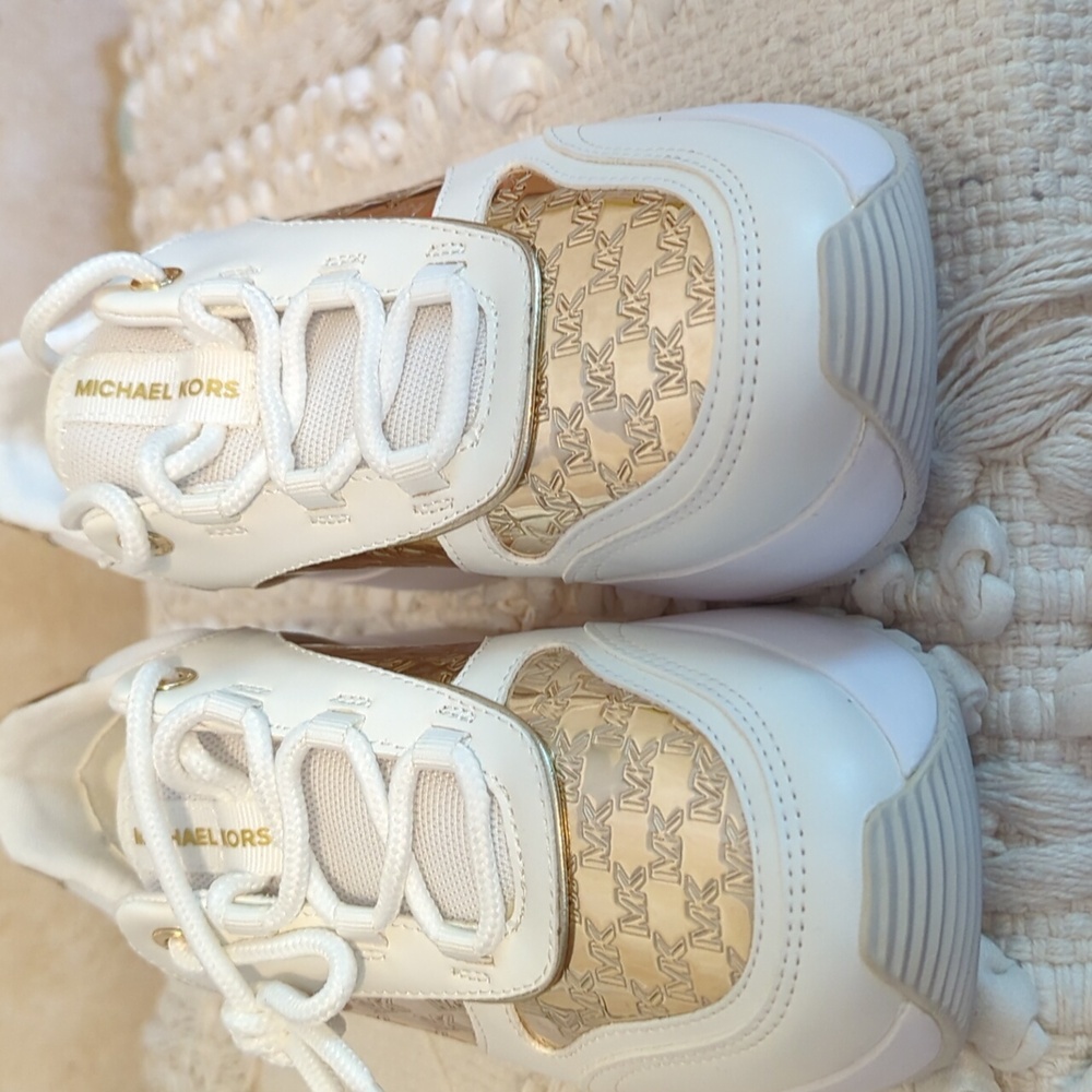 Michael Kors Sneakers NWOT 7 - Picture 3 of 7